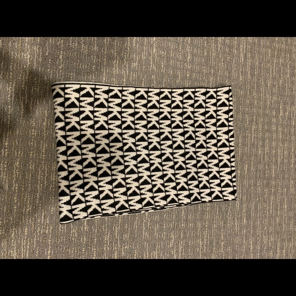 MK Reversible Infiniti Scarf